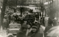 Februāra mēneša priekšmets muzejā – 1989. gada 25. februāra Latvijas karoga pacelšanas fotohronika