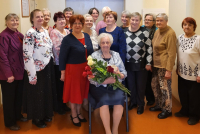 Annai Sondorei nosvinēta 85 gadu jubileja