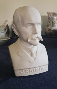 Porcelāna figūriņa “Rainis”, PFF, 1950.gadi, 9cmX15cm