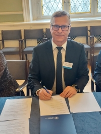 Preiļu novada pašvaldība parakstījusi vienošanos par pedagogu sagatavošanu un profesionālo pilnveidi