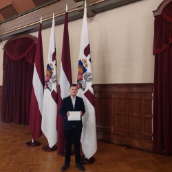 Aglonas vidusskolas skolēni viesojas pie Latvijas Valsts prezidenta