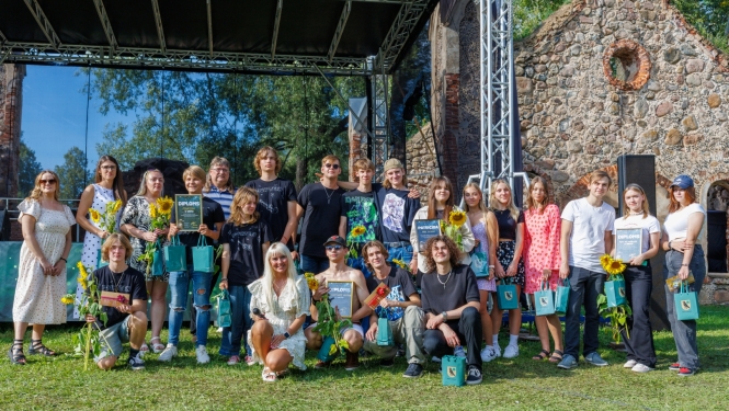 Preiļu novada jauno mūzikas grupu un solistu konkursu “Zelta krauklis”