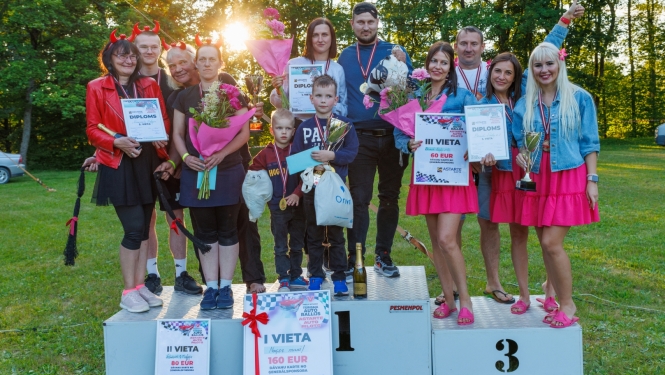 5. Preiļu novada tūrisma autorallijā uzvaras laurus plūkusi komanda “Noķer mani!”