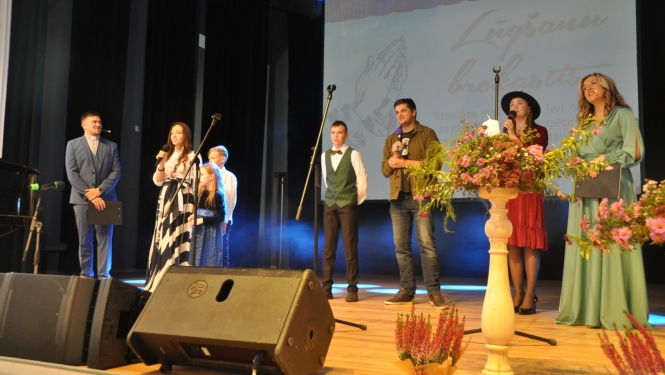 labdarības pasākums “Lūgšanu brokastis”