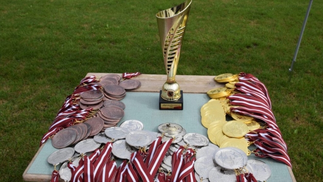 bernu-un-jauniesu-sporta-skolas-stadiona-atklasana-un-cempionats-vieglatletika-foto-leonids-valdonis-001-1024x683.jpg