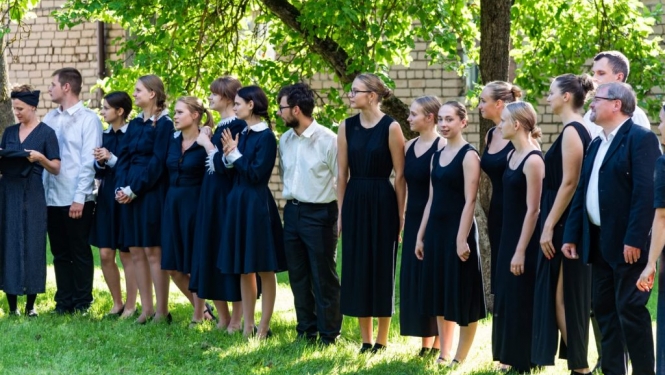 muzikali-dokumentala-izrade-mans-kaimins-ebrejs-preilos-foto-l-uzulniks-078-1024x684.jpg