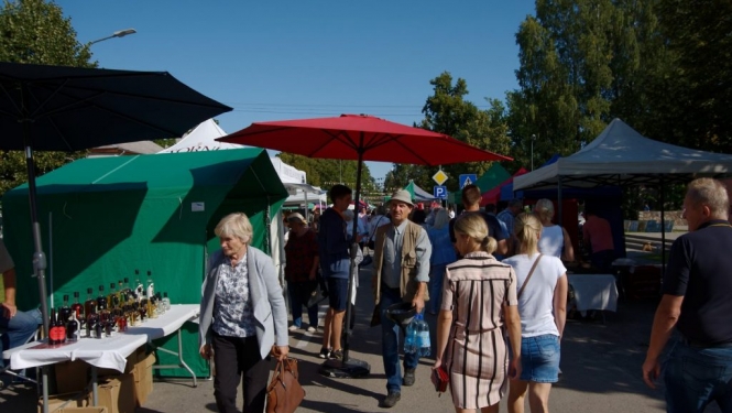 preilu-pilsetas-svetki-un-5-starptautiskais-autorlellu-festivals-17-augusts-foto-gunars-vilcans-001-1024x678.jpg