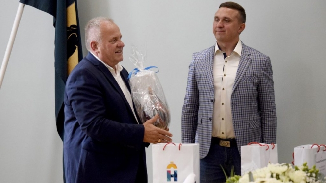 sadarbibas-un-sadraudzibas-liguma-parakstisana-starp-preiliem-un-nizinu-foto-i-anina-021-1024x692.jpg
