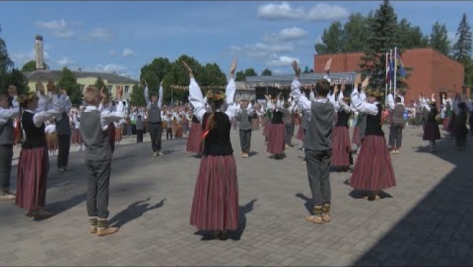 Festivāls “Latvju bērni danci veda 2023” Preiļos