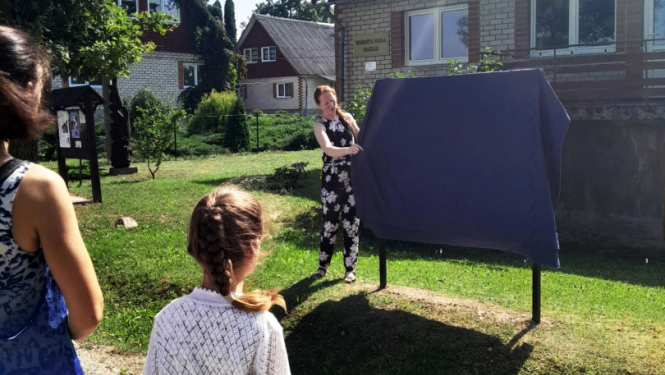 Realizēts Mazo grantu projekts “Vides dizaina uzlabošana. Roberta Mūka muzeja Galēnos ēkas un ieejas atpazīšana un nolasīšana Galēnu ciema vidē”