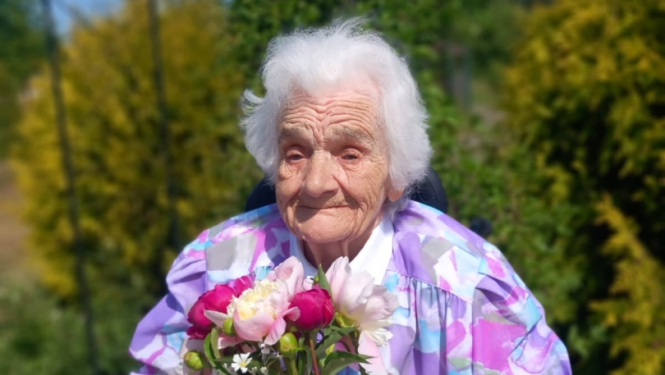 SAC "Aglona" sveic Ausmu Pelsi 90 gadu jubileju