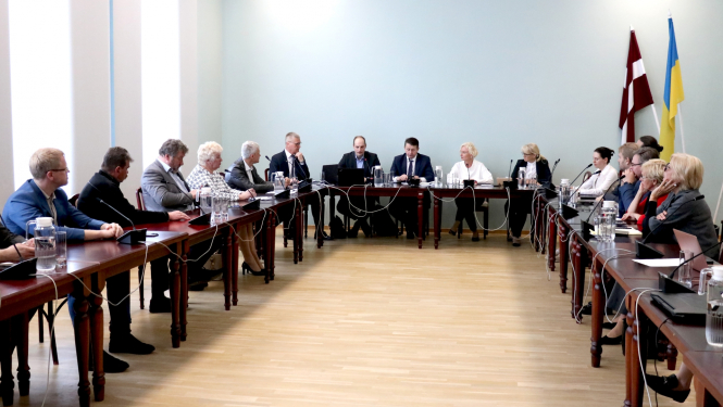 25. aprīlī Preiļos izbraukuma sēdē tikās Latvijas Republikas Saeimas Valsts pārvaldes un pašvaldības komisija