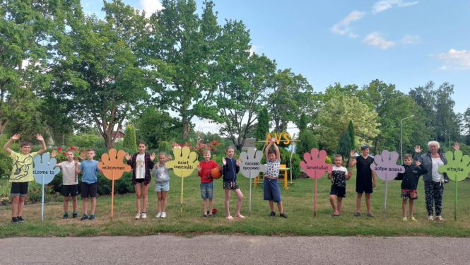Noslēgusies nometne "Jautrie piedzīvojumi Aglonā" bērniem no latviešu un ukraiņu ģimenēm