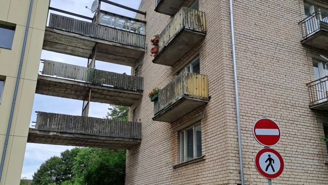 SIA “PREIĻU SAIMNIEKS” skaidro situāciju par daudzdzīvokļu māju Liepu ielas 6 un Liepu ielas 8 savienojošiem balkoniem