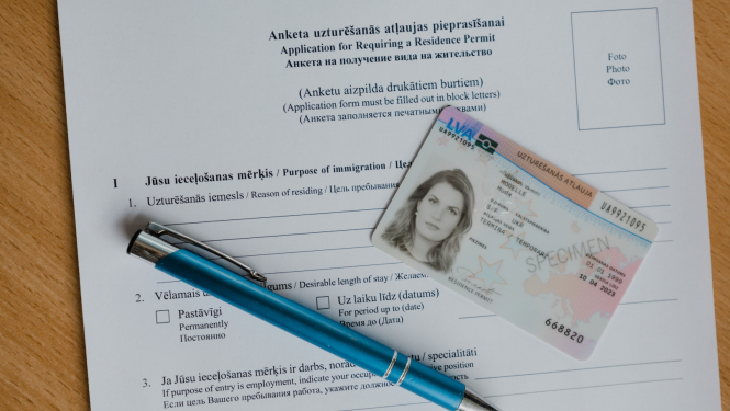 Krievijas Federācijas pilsoņiem vēl līdz 30. novembrim iespējams iesniegt dokumentus uzturēšanās atļaujas pieprasīšanai