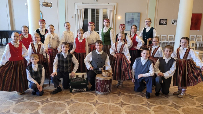 Sadarbība bērnu izaugsmei - Riebiņu vidusskolā