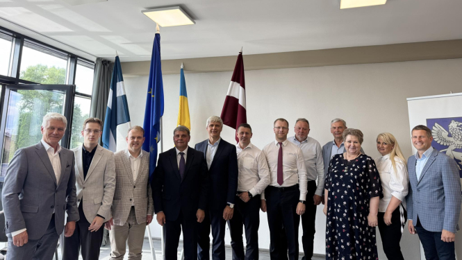 Aizvadīta Latgales plānošanas reģiona pašvaldību vadītāju kopsapulce un Attīstības padomes sēde - par LPRAP priekšsēdētāju ievēlēts Aldis Adamovičs 