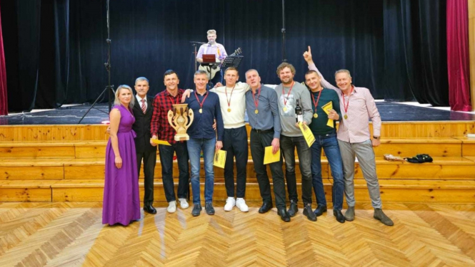 Priekuļu kauss kopā ar Preiļu veterānu volejbola komandu atceļo uz Preiļiem