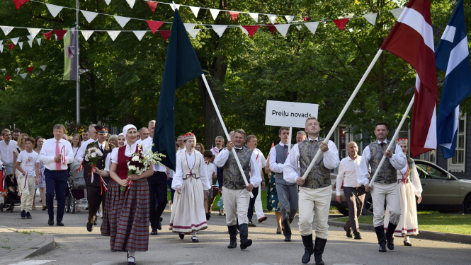 Pozitīvām emocijām bagāti aizvadīti Preiļu pilsētas svētki “Bezgalīgā mīlestībā. Preiļi 95” 