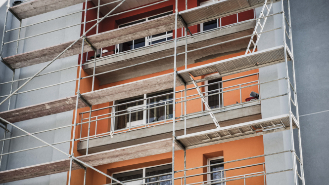 ALTUM 3. aprīlī uzsāks pieteikumu pieņemšanu daudzdzīvokļu māju energoefektivitātes uzlabošanas atbalsta programmā