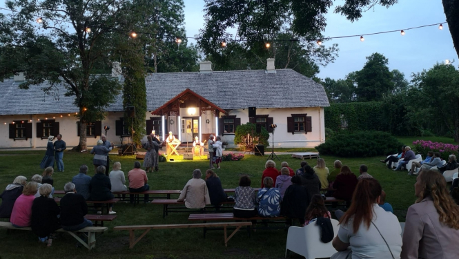 Večerinka – zaļumballe Raiņa "Jasmuižā"