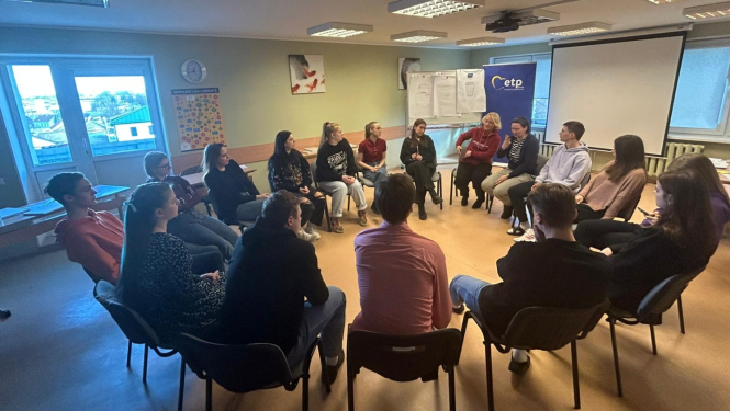 Noslēgušās Latgales jauniešu-līderu apmācības “Ar stiprām saknēm Latvijā un Eiropā”