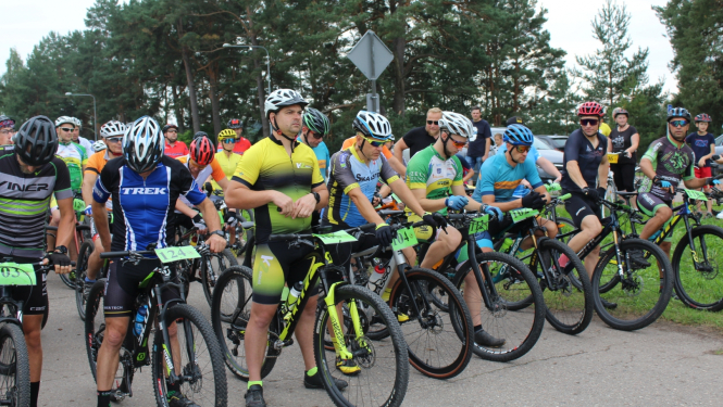 Īstenots Mazo grantu projekts “Velosporta svētki “Ar veļiku pa Aglyunu 2023””