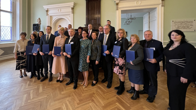 Preiļu novada pašvaldība parakstījusi vienošanos par pedagogu sagatavošanu un profesionālo pilnveidi