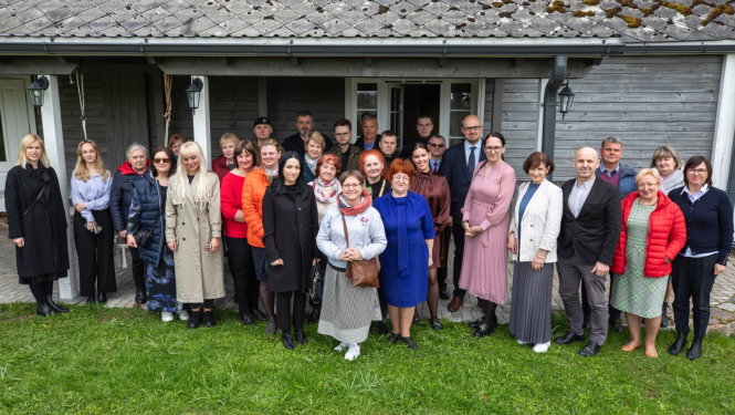 Preiļu pagasta “Dzeņu mājās” aizvadīta Līderu akadēmijas trešā mācību diena, kuras tēma bija “Krīzes komunikācijas veiksme - proaktīva sagatavošanās”
