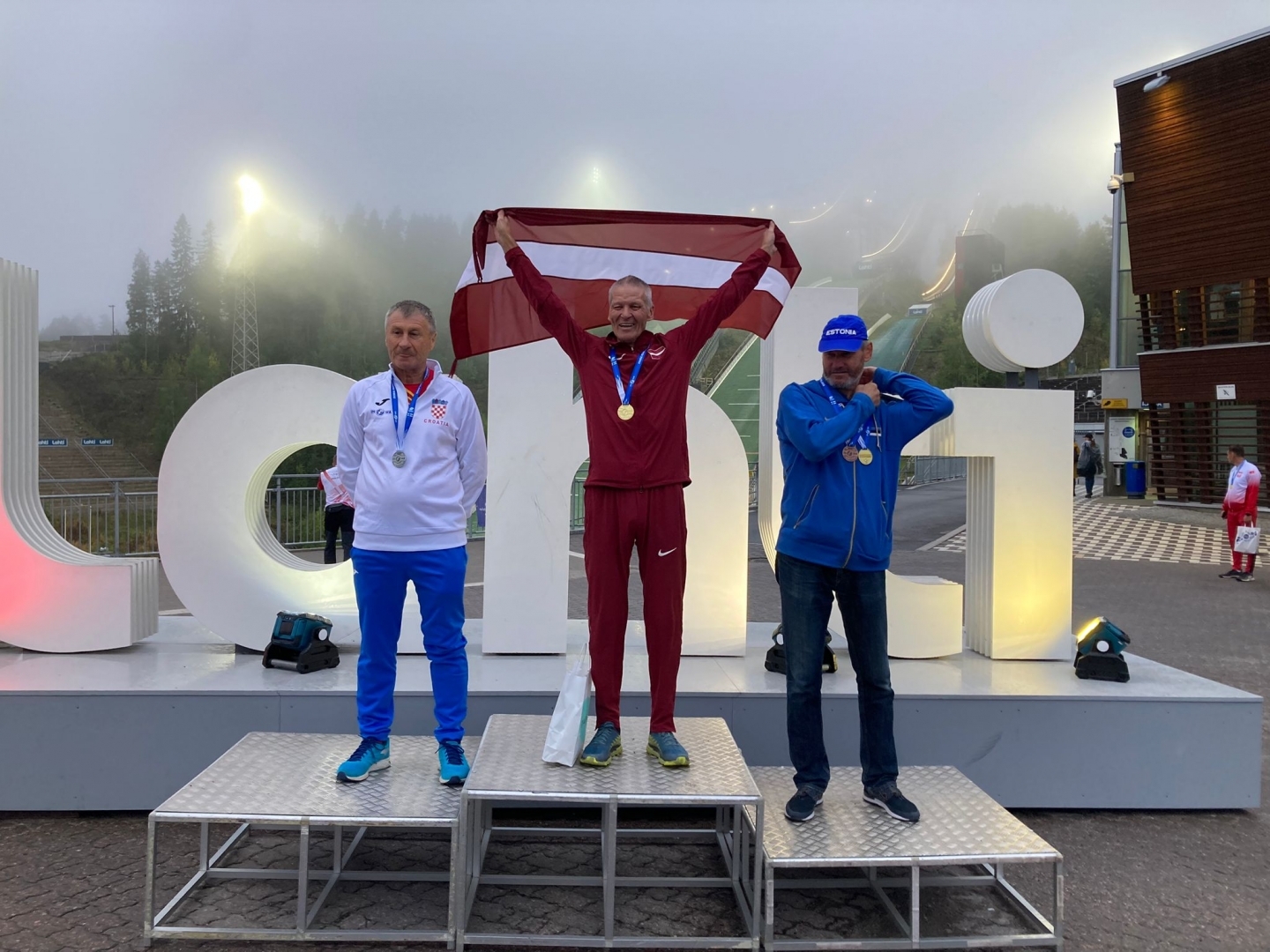 Aivars Žugris un Feoktists Pušņakovs izcīna zeltu Pasaules čempionātā nūjošanā
