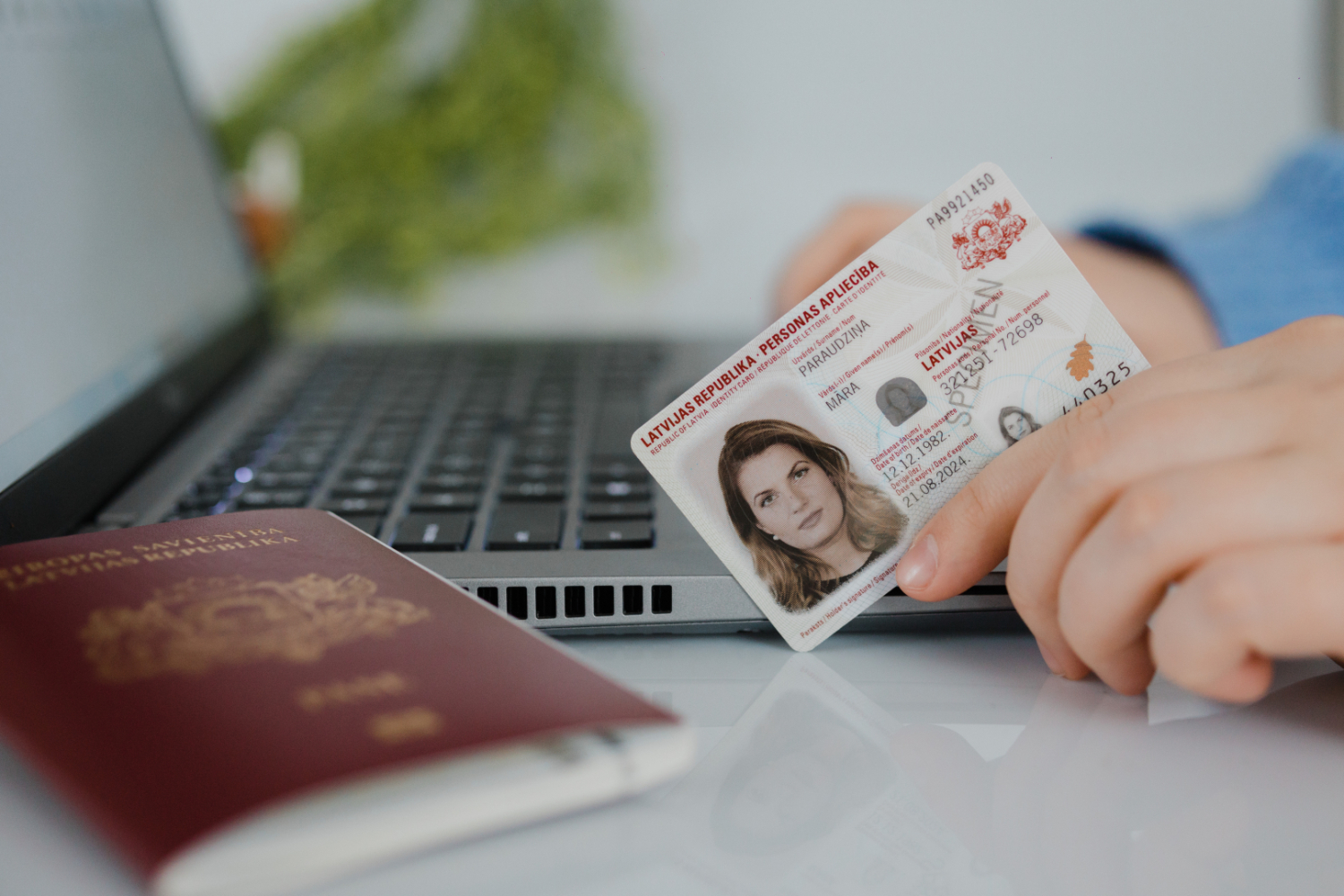 Tuvojoties pašvaldības domes vēlēšanām, Pārvalde aicina pārliecināties par pases un personas apliecības derīguma termiņu