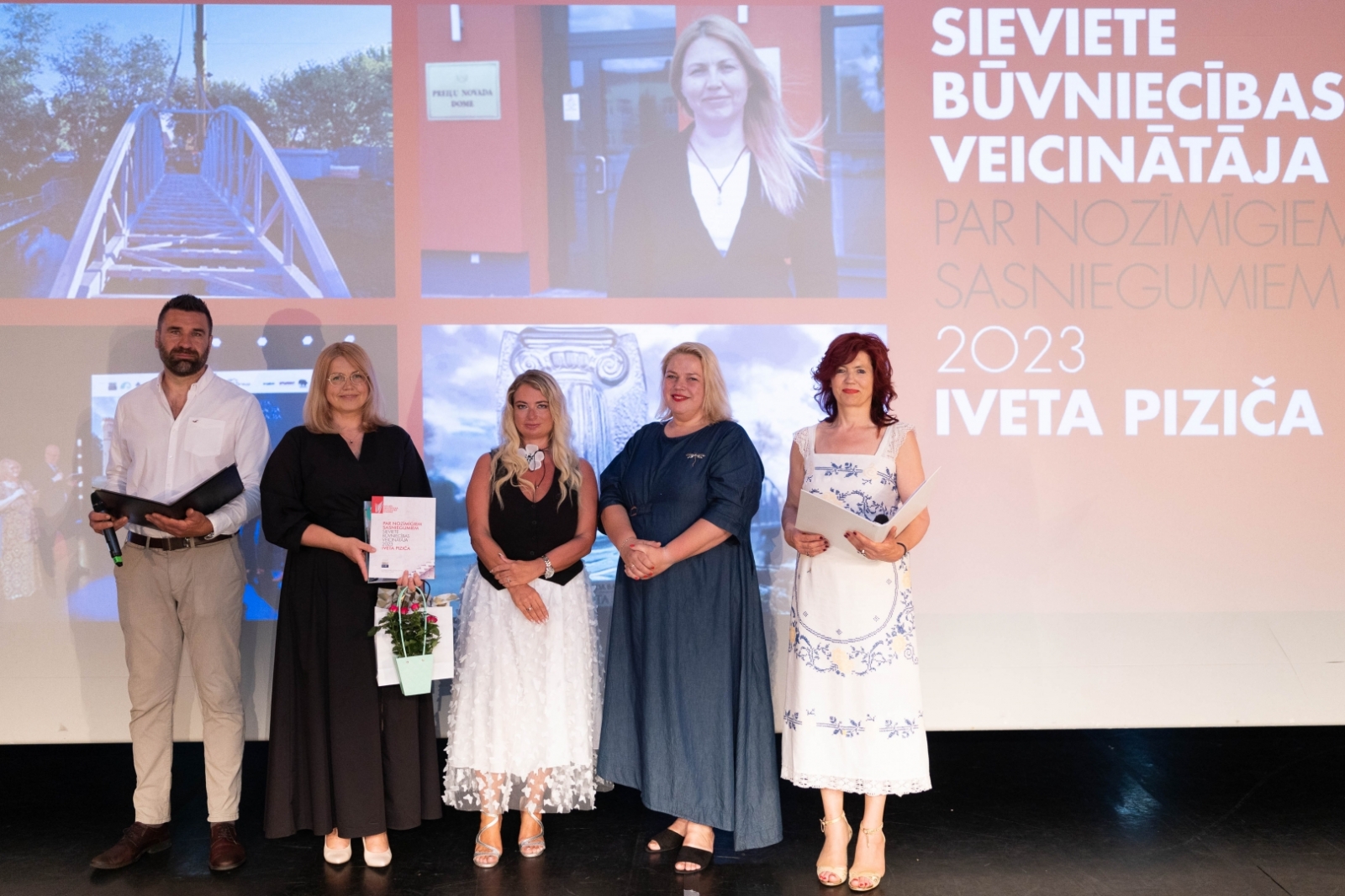 Pašvaldības Attīstības, investīciju un inženiertehniskās daļas vadītāja Iveta Piziča ieguvusi apbalvojumu par nozīmīgiem sasniegumiem būvniecības veicināšanā