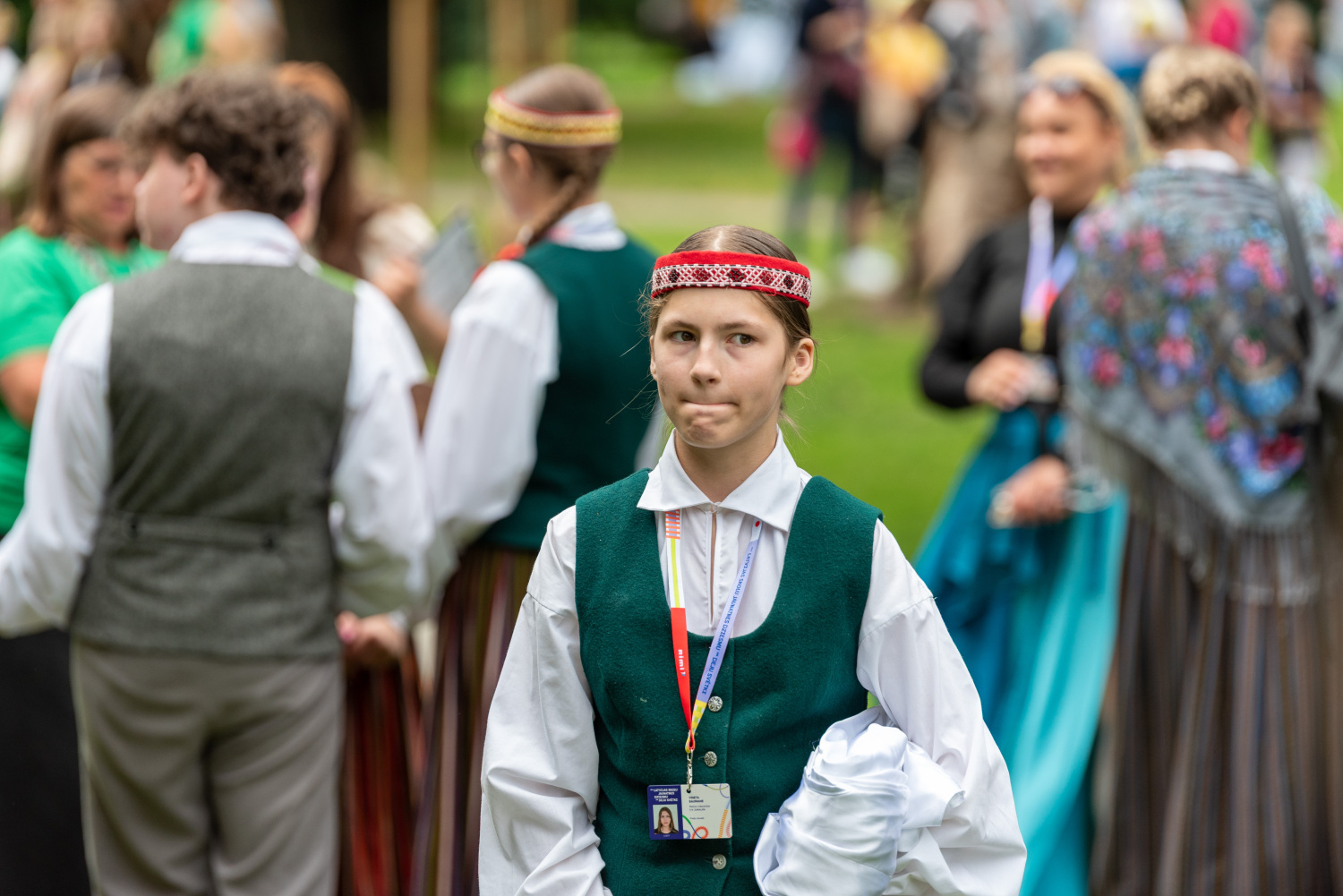 XIII Latvijas Skolu jaunatnes dziesmu un deju svētki: Folkloras kopu programma „Dindaru, dandaru – re, kā varu” un Deju lielkoncerta "Es atvēru Laimas dārzu" mēģinājums
