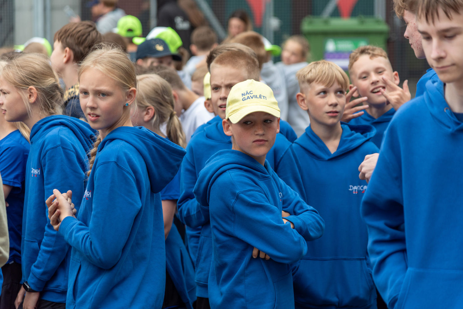 XIII Latvijas Skolu jaunatnes dziesmu un deju svētki: Folkloras kopu programma „Dindaru, dandaru – re, kā varu” un Deju lielkoncerta "Es atvēru Laimas dārzu" mēģinājums