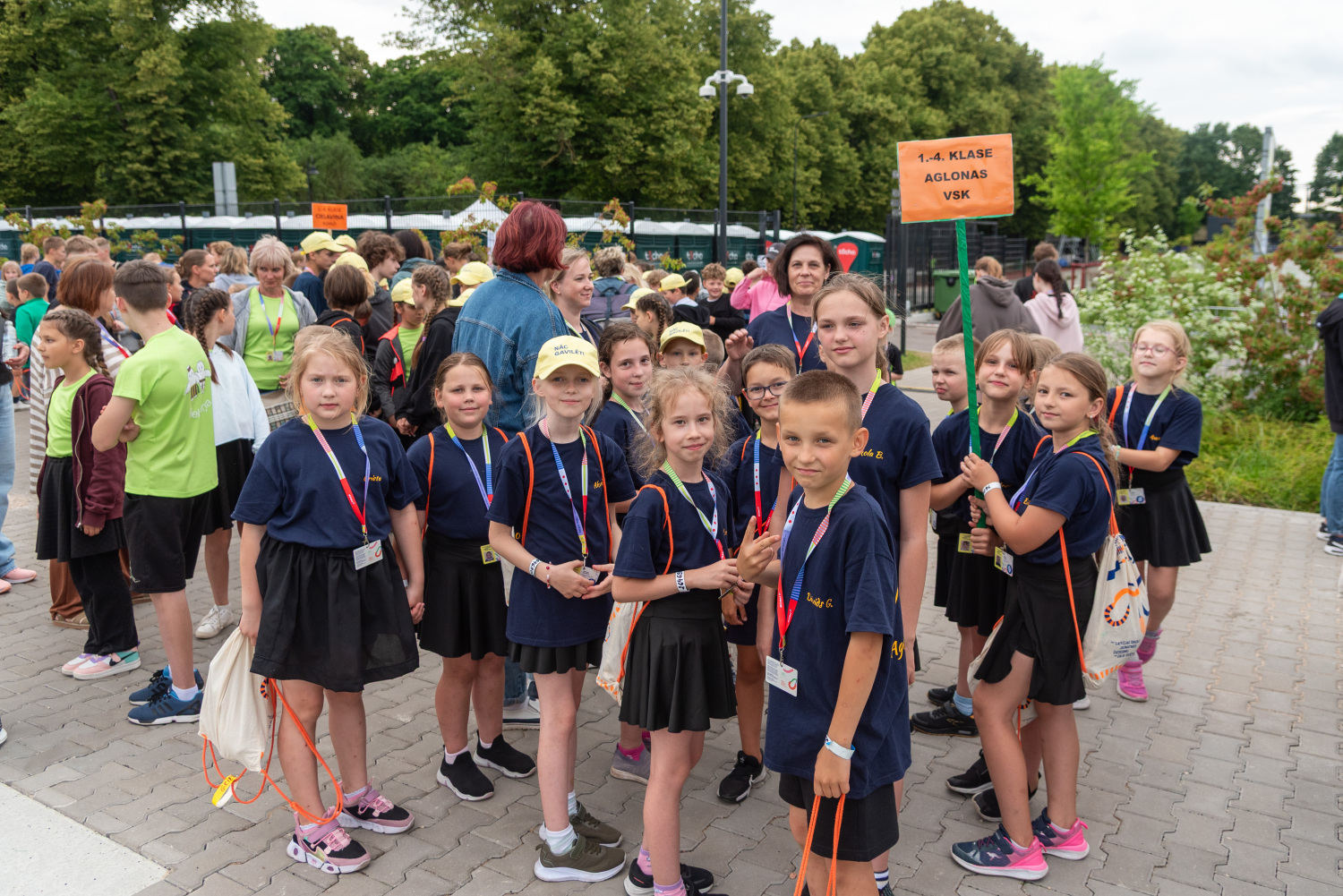 XIII Latvijas Skolu jaunatnes dziesmu un deju svētki: Folkloras kopu programma „Dindaru, dandaru – re, kā varu” un Deju lielkoncerta "Es atvēru Laimas dārzu" mēģinājums