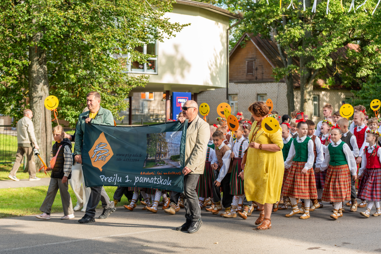 Preiļu pilsētas svētku gājiens “Pievieno sev sauli!”