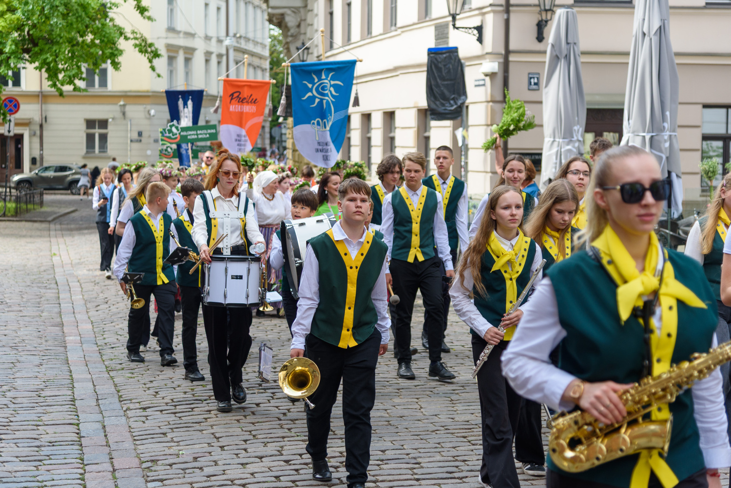 XIII Latvijas Skolu jaunatnes dziesmu un deju svētki: Svētku gājiens 