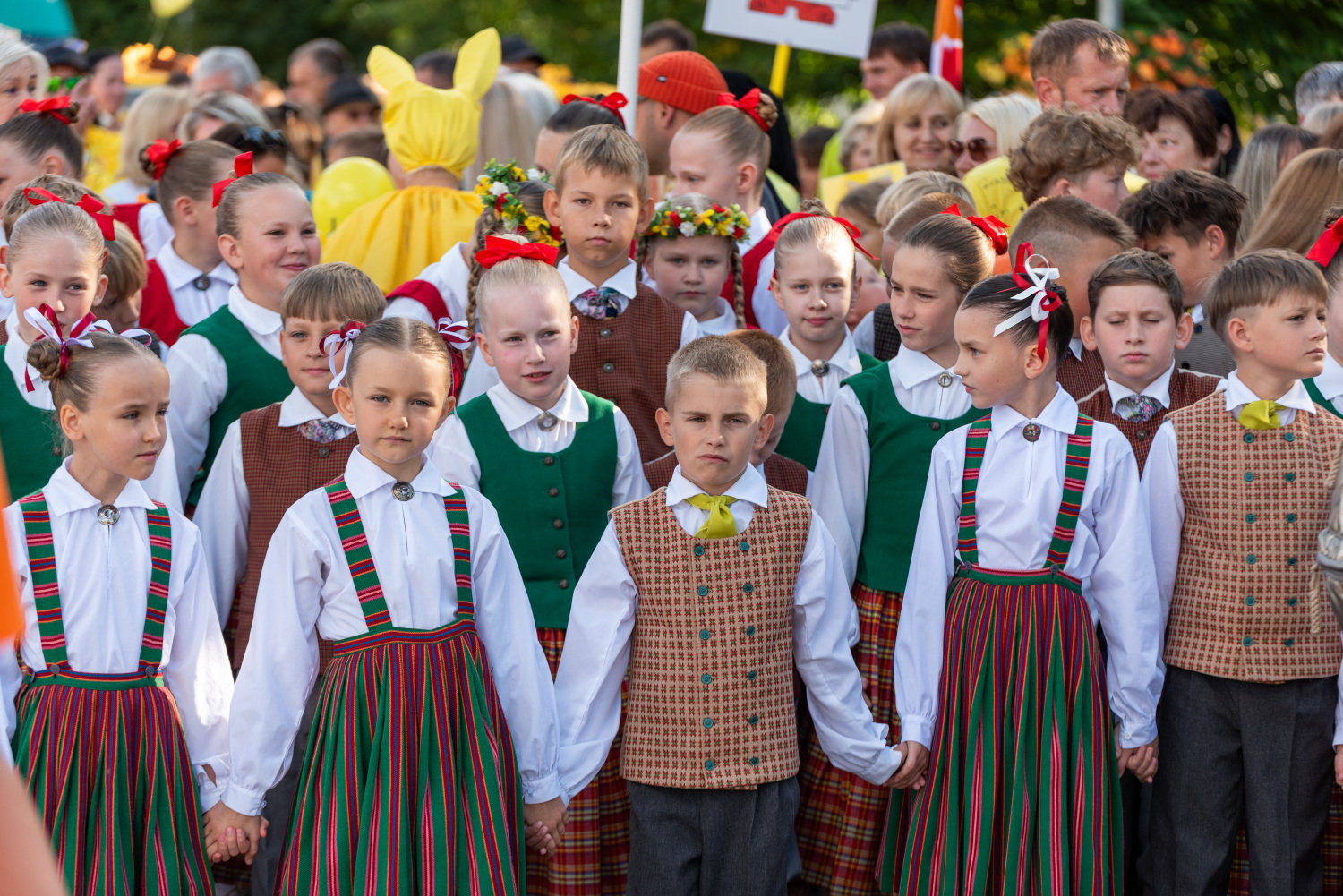 Preiļu pilsētas svētku gājiens “Pievieno sev sauli!”
