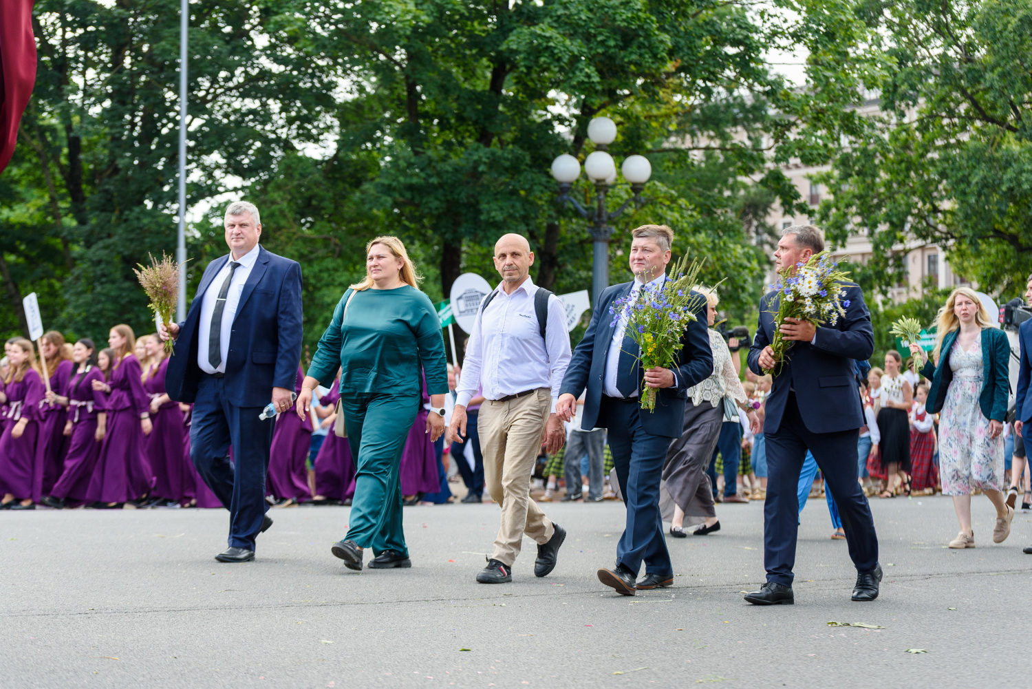 XIII Latvijas Skolu jaunatnes dziesmu un deju svētki: Svētku gājiens 