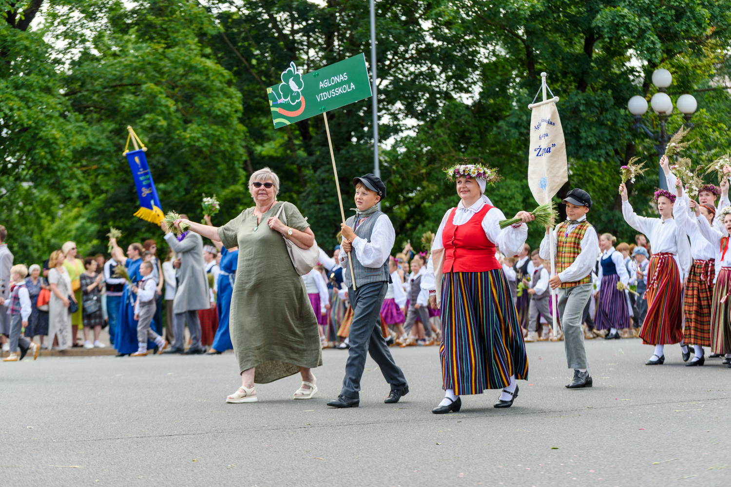 XIII Latvijas Skolu jaunatnes dziesmu un deju svētki: Svētku gājiens 
