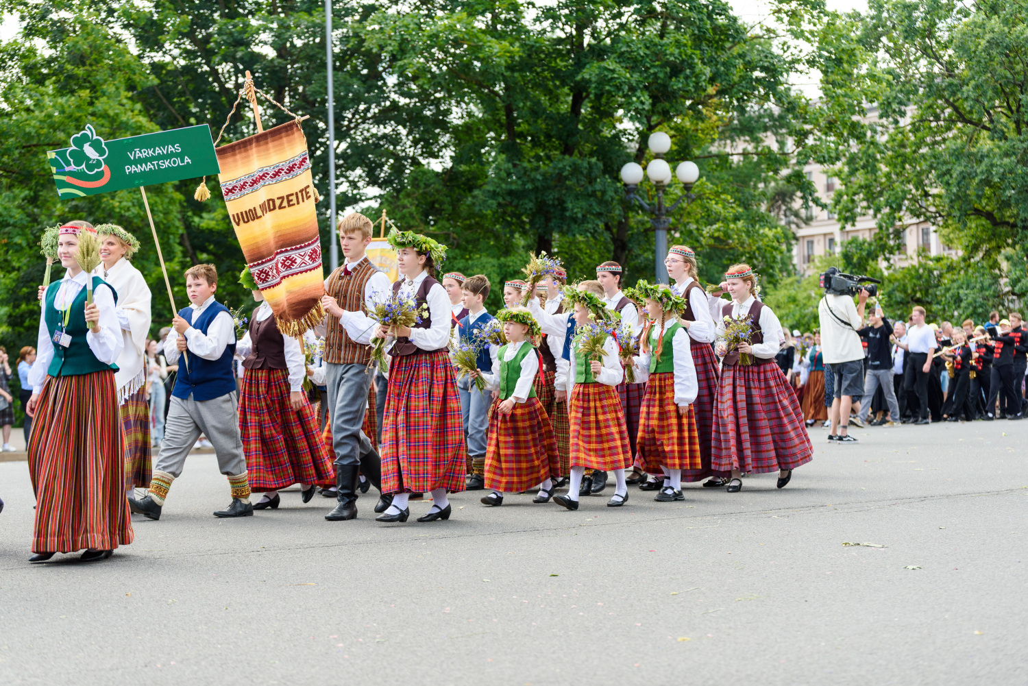 XIII Latvijas Skolu jaunatnes dziesmu un deju svētki: Svētku gājiens 
