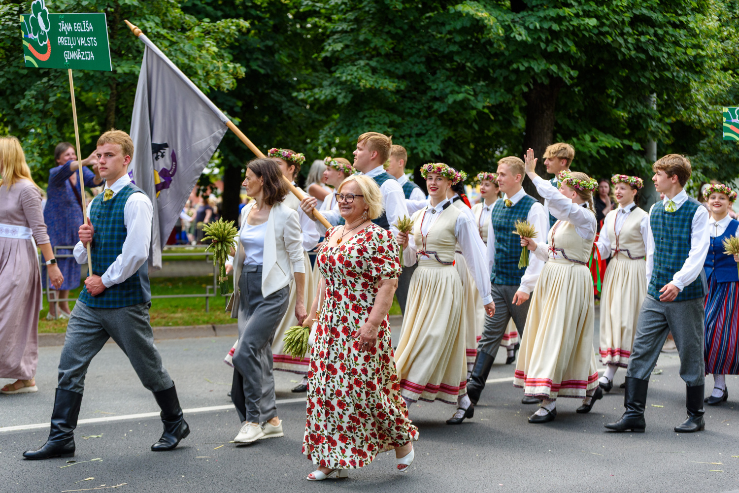 XIII Latvijas Skolu jaunatnes dziesmu un deju svētki: Svētku gājiens 