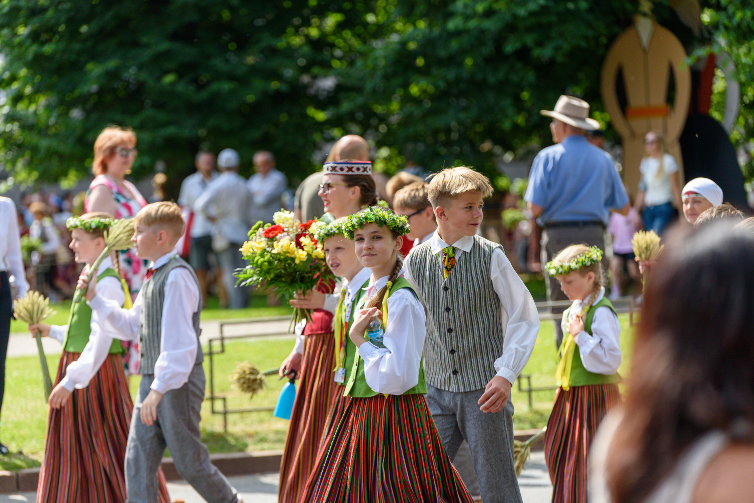 XIII Latvijas Skolu jaunatnes dziesmu un deju svētki: Svētku gājiens 