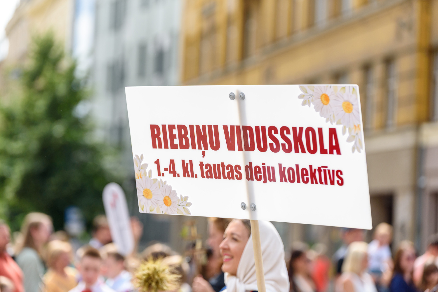 XIII Latvijas Skolu jaunatnes dziesmu un deju svētki: Svētku gājiens 