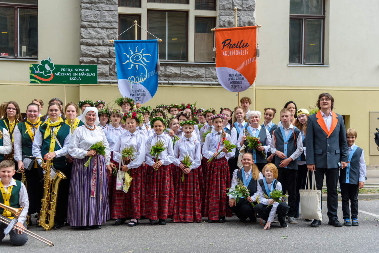 XIII Latvijas Skolu jaunatnes dziesmu un deju svētki: Svētku gājiens 