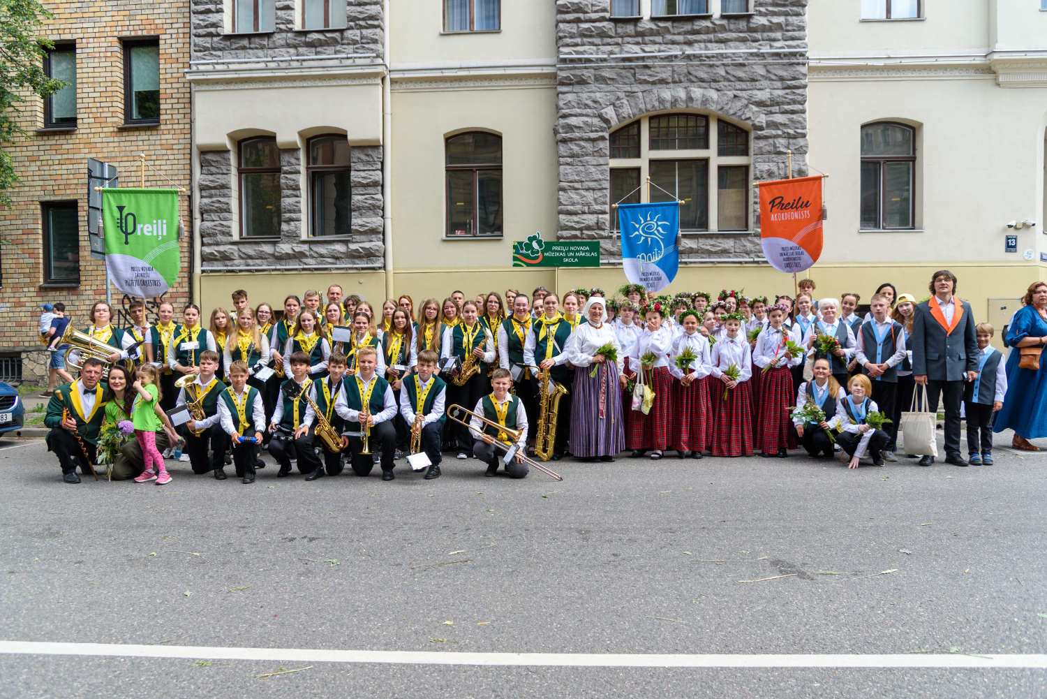 XIII Latvijas Skolu jaunatnes dziesmu un deju svētki: Svētku gājiens 