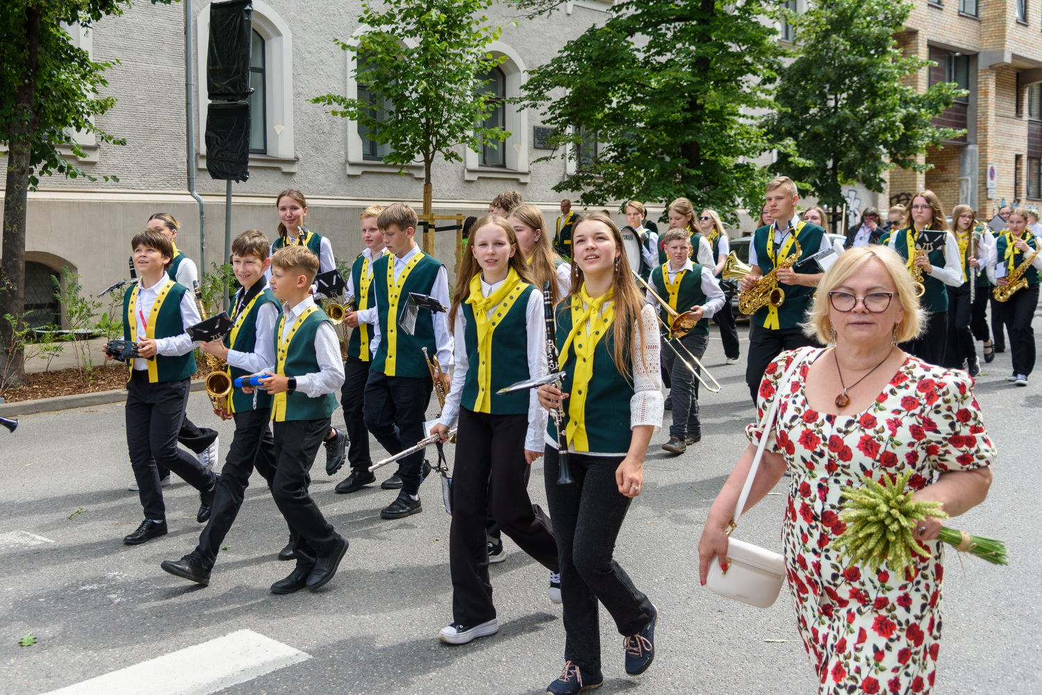 XIII Latvijas Skolu jaunatnes dziesmu un deju svētki: Svētku gājiens 