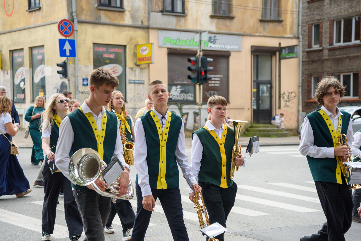 XIII Latvijas Skolu jaunatnes dziesmu un deju svētki: Svētku gājiens 