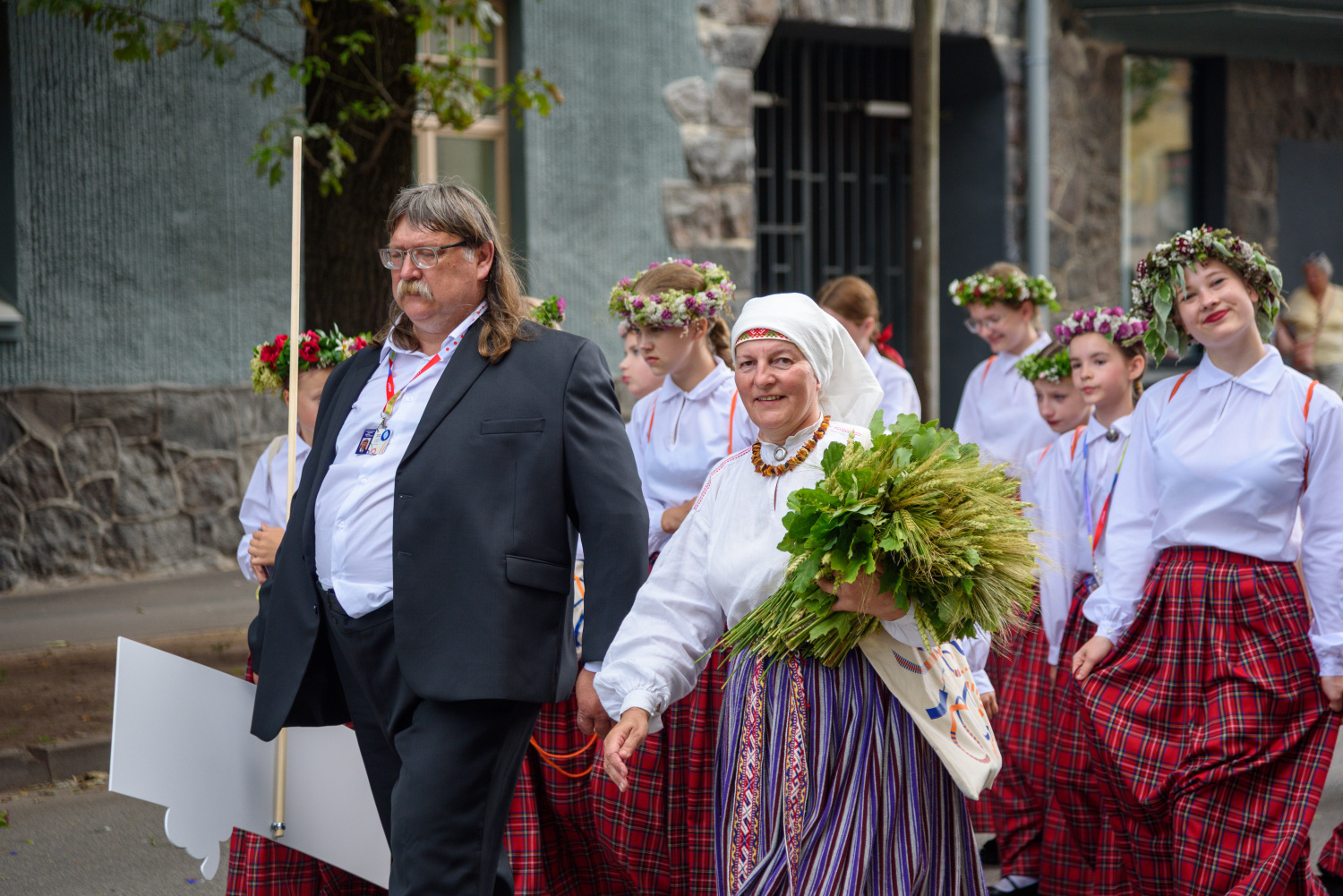 XIII Latvijas Skolu jaunatnes dziesmu un deju svētki: Svētku gājiens 