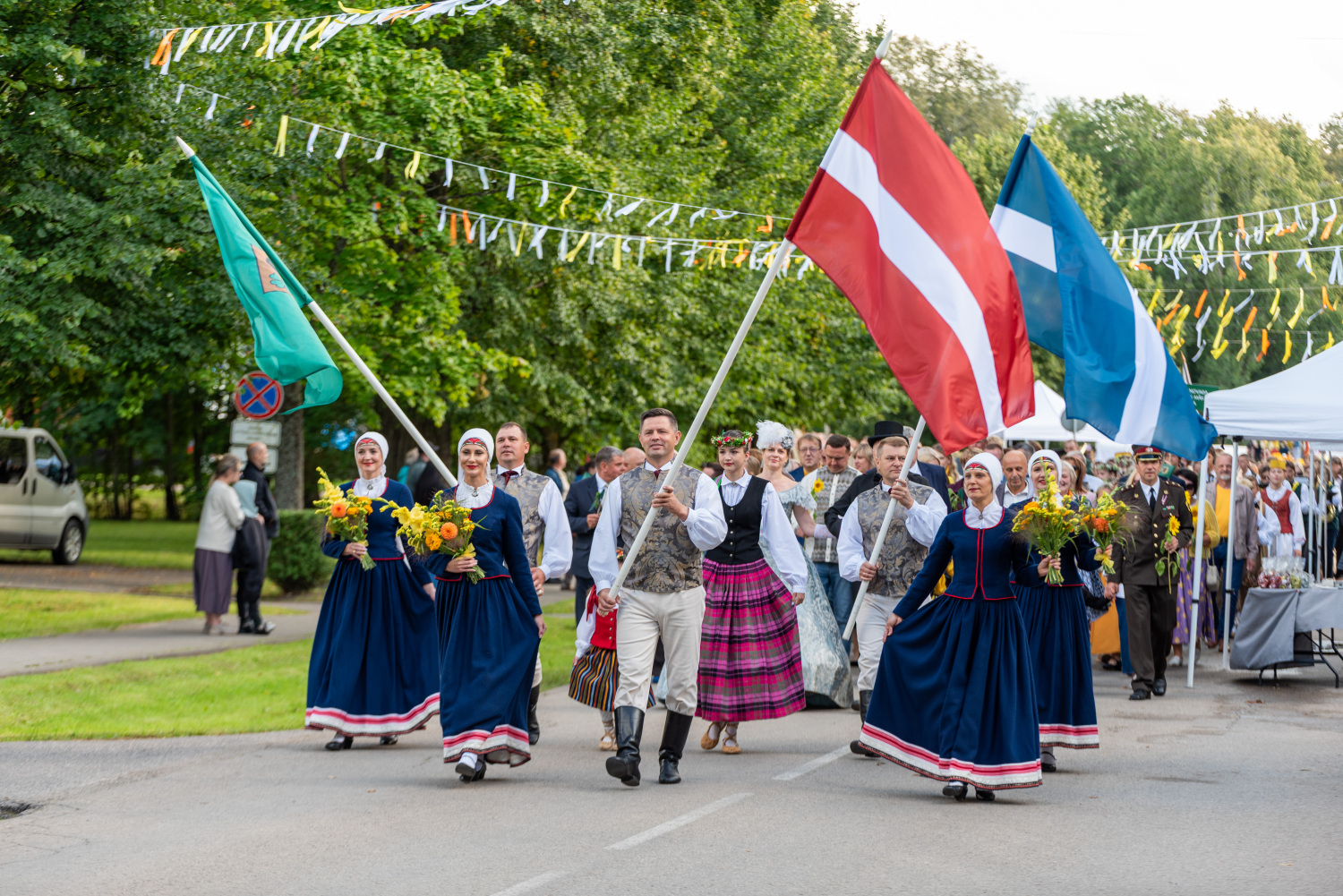 Preiļu pilsētas svētku gājiens “Pievieno sev sauli!”